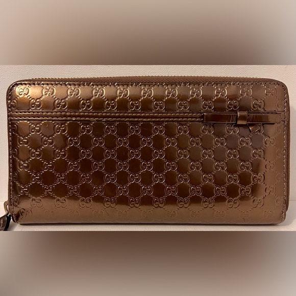 Gucci, Microguccissima Pattern Patent Leather Continental Wallet, Authentic - Picture 2 of 15